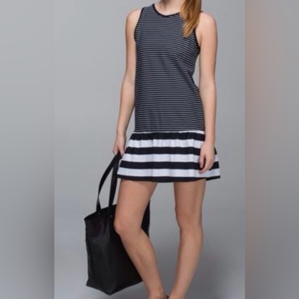 Lululemon Both Ways Reversible Dress Black White Stripe Sleeveless